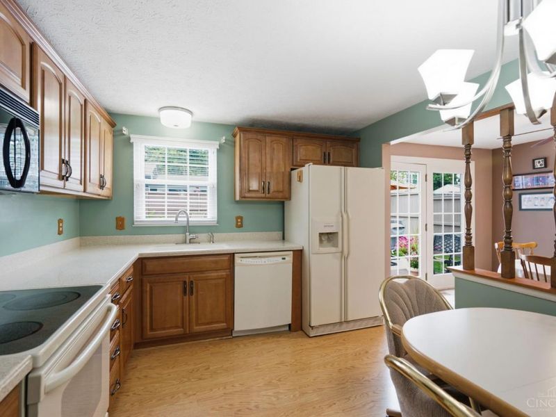 817 Debra Lane, Loveland, OH 45140 Photo 13