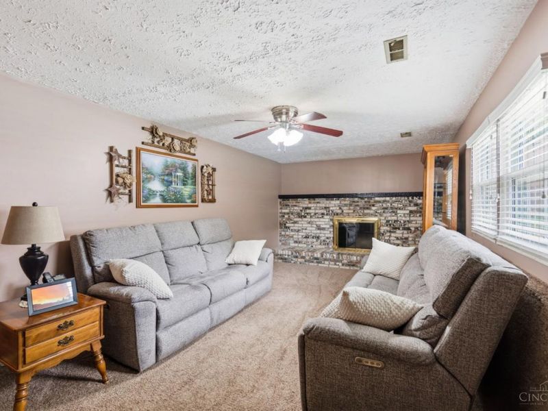817 Debra Lane, Loveland, OH 45140 Photo 16