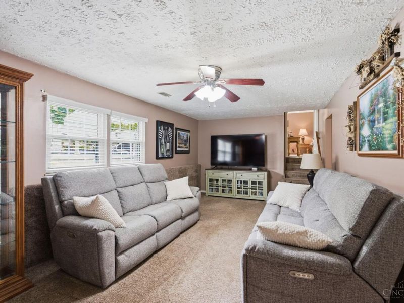 817 Debra Lane, Loveland, OH 45140 Photo 17