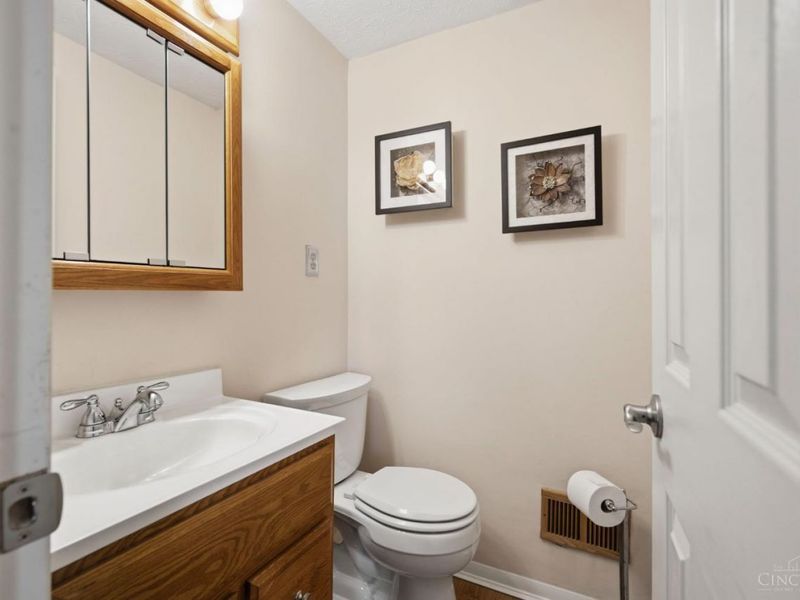 817 Debra Lane, Loveland, OH 45140 Photo 28