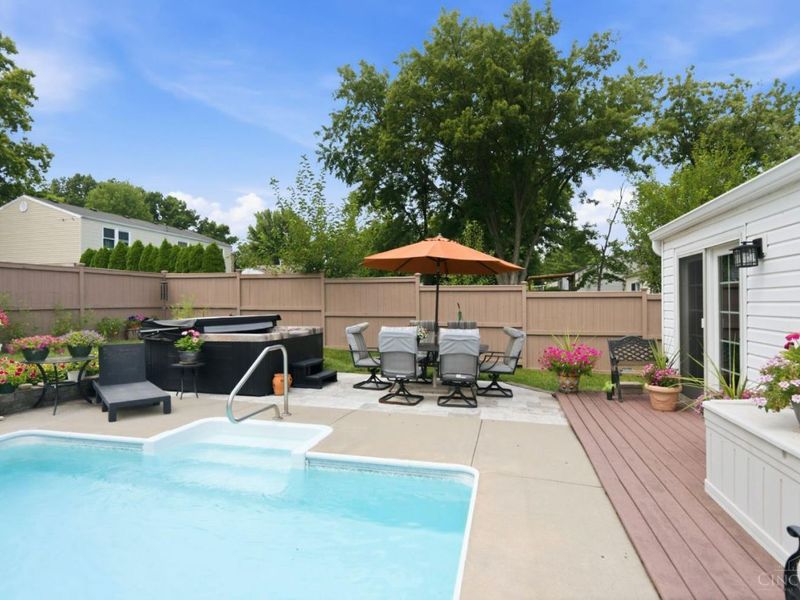 817 Debra Lane, Loveland, OH 45140 Photo 43