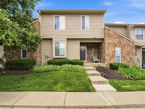 4944 Columbia Circle, Unit 27-12, West Chester, OH 45011