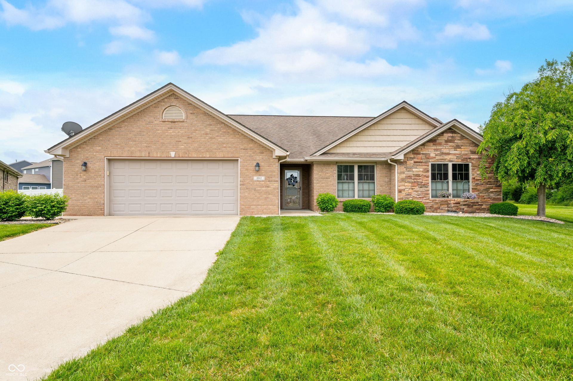 1982 Conifer Court, Columbus, IN 47201 Main Photo