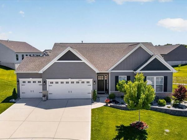 28841 Brayton Circle, Foristell, MO 63348
