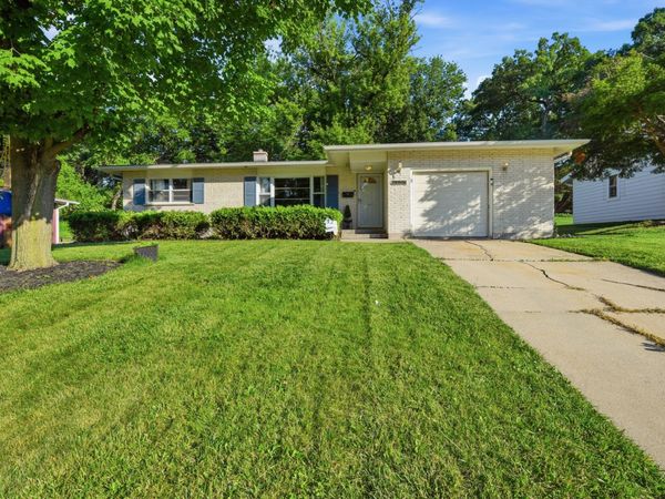 4605 Ashley Drive , McHenry, IL 60050