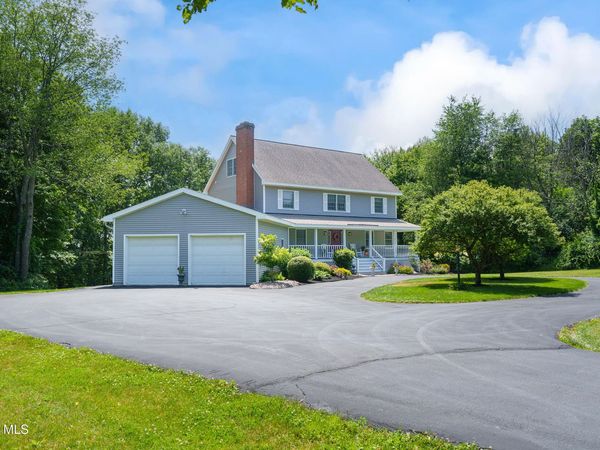 119 Menemsha Lane, Wynantskill, NY 12198