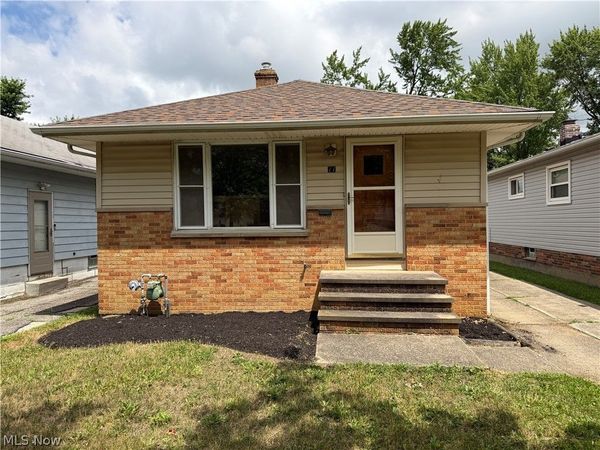 77 William Street , Bedford, OH 44146