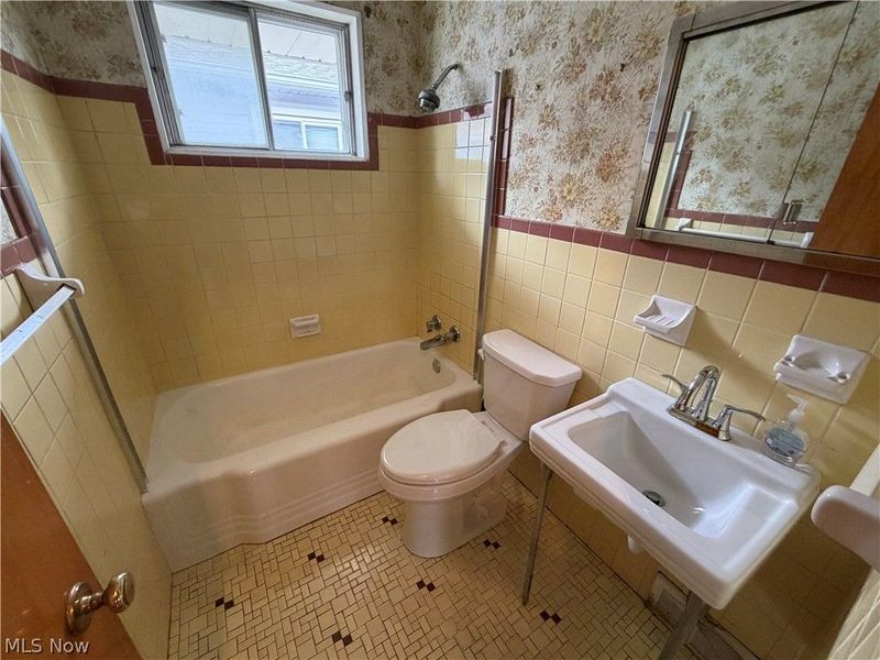 77 William Street, Bedford, OH 44146 Photo 14