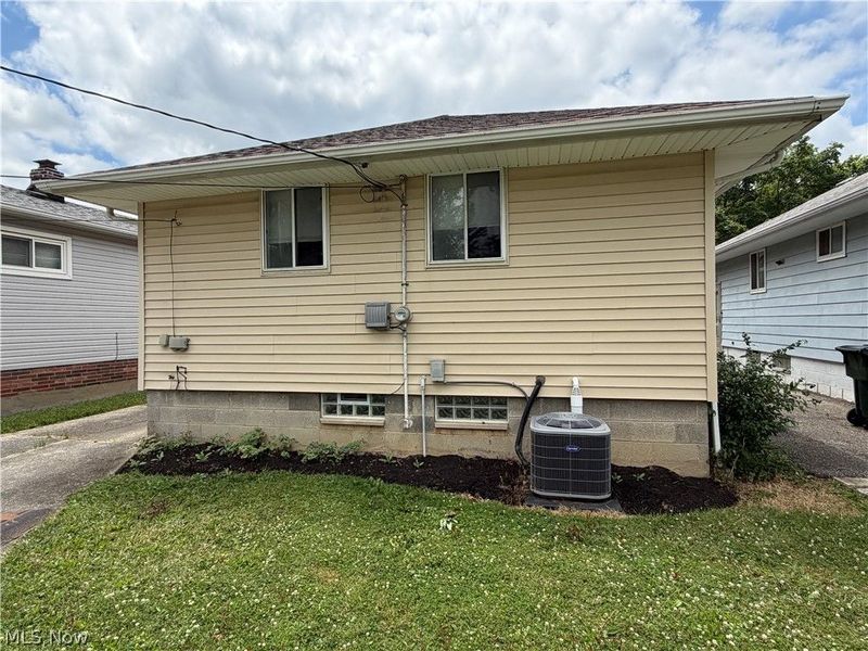 77 William Street, Bedford, OH 44146 Photo 28