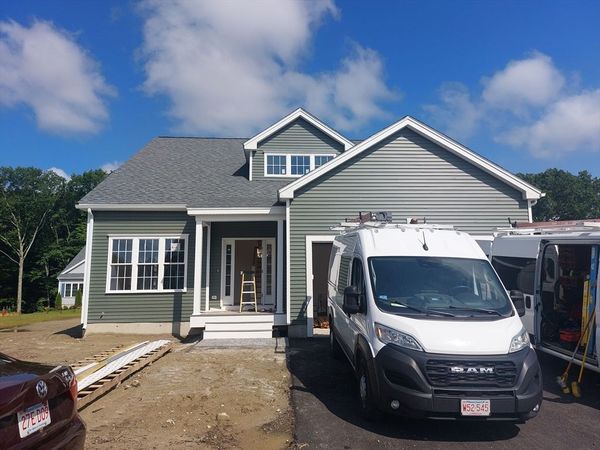 17C Crownshield, Unit 17C, Uxbridge, MA 01569