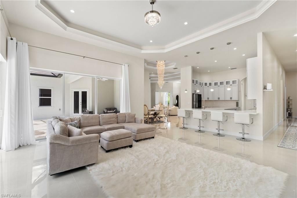 379 25th St Nw, Naples, FL 34120 Photo