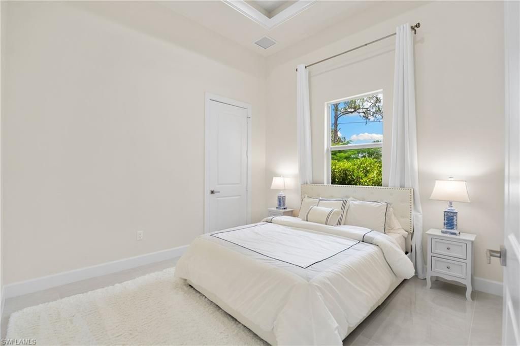 379 25th St Nw, Naples, FL 34120 Photo