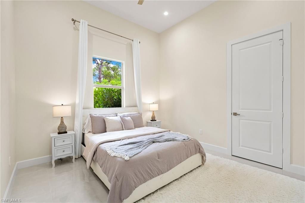 379 25th St Nw, Naples, FL 34120 Photo