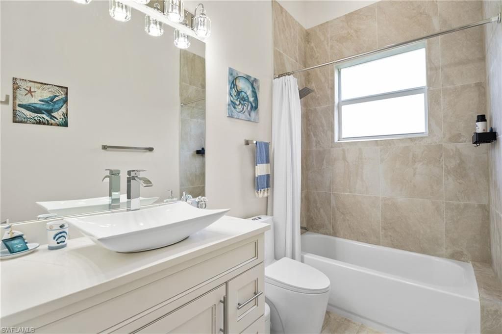379 25th St Nw, Naples, FL 34120 Photo
