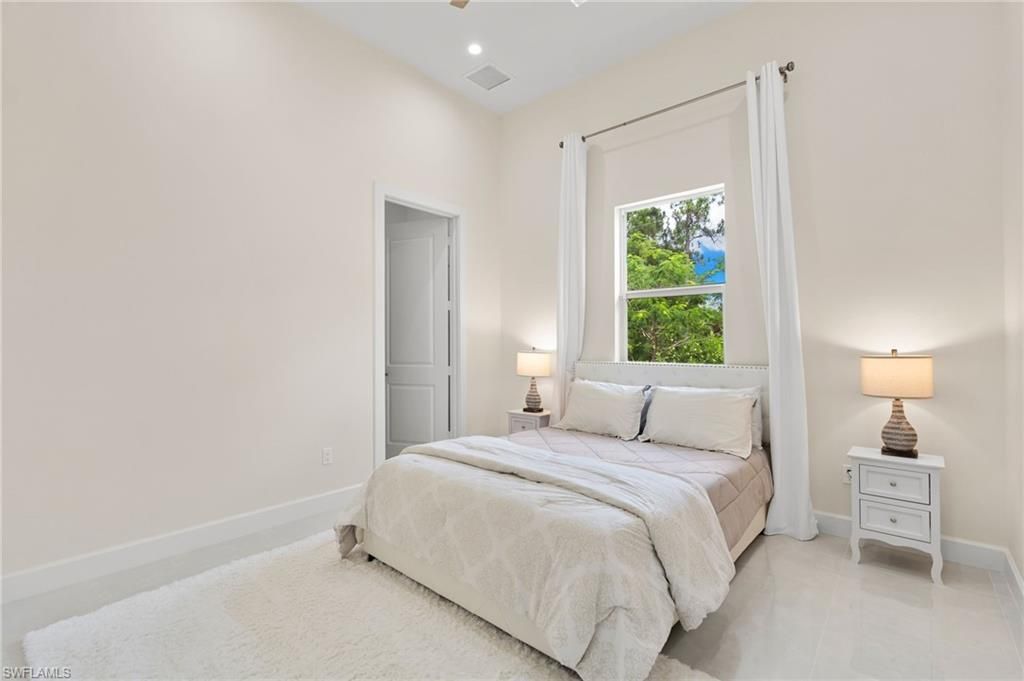 379 25th St Nw, Naples, FL 34120 Photo