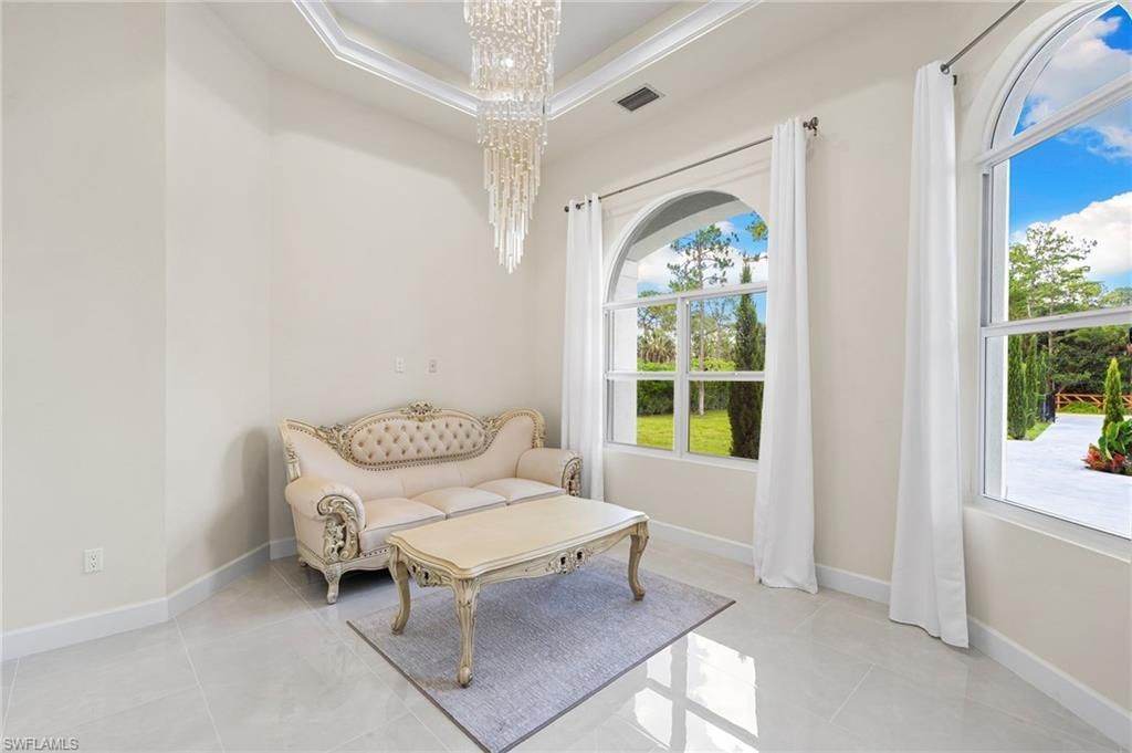 379 25th St Nw, Naples, FL 34120 Photo