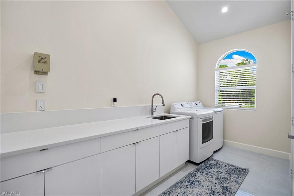 379 25th St Nw, Naples, FL 34120 Photo