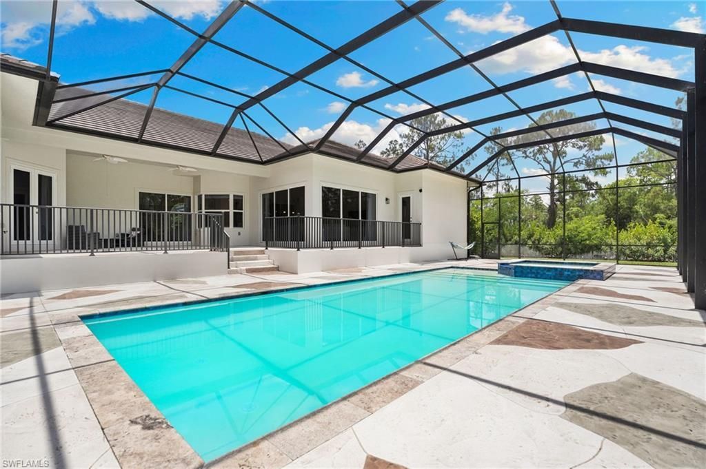 379 25th St Nw, Naples, FL 34120 Photo