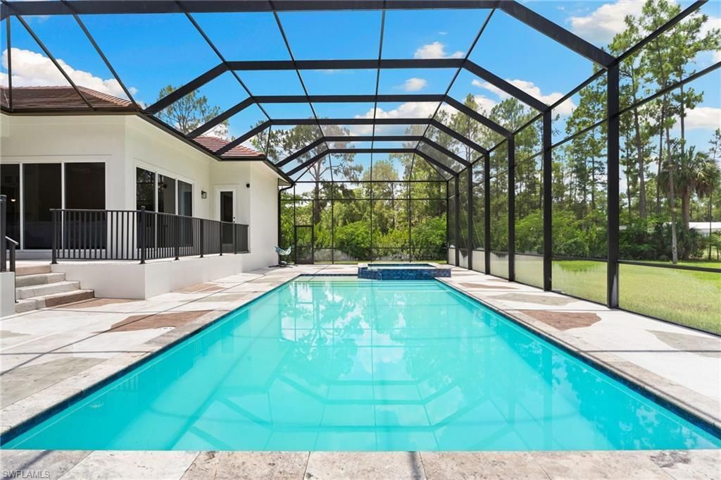 379 25th St Nw, Naples, FL 34120 Photo