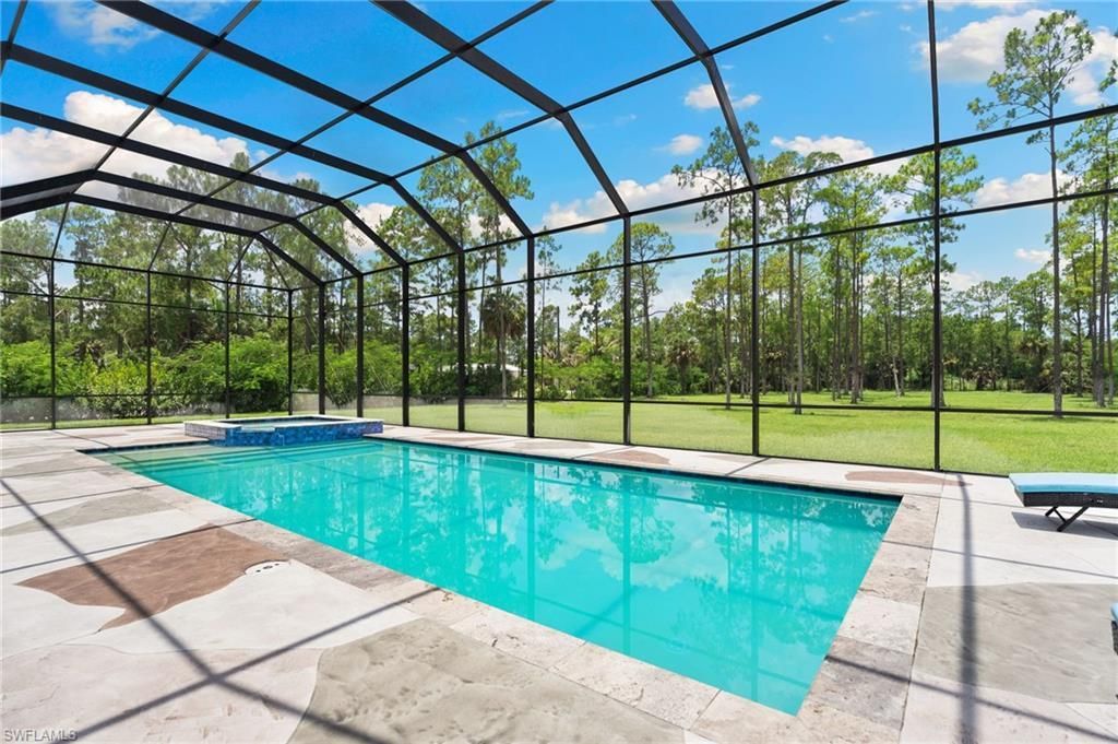 379 25th St Nw, Naples, FL 34120 Photo