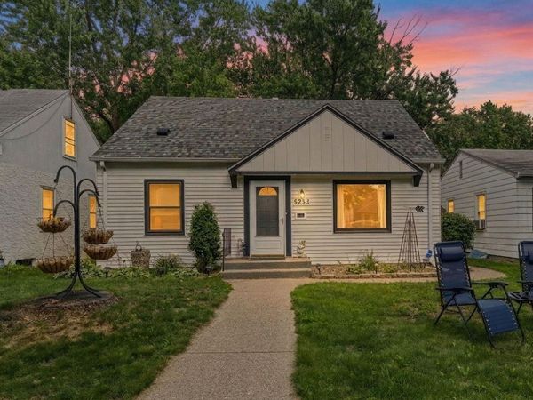 5252 Washburn Avenue N, Minneapolis, MN 55430