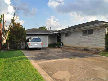 6916 E 15th Place Tulsa, OK 74112