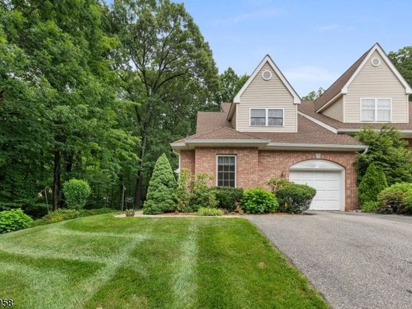 135 Richmond Rd, West Milford, NJ 07480