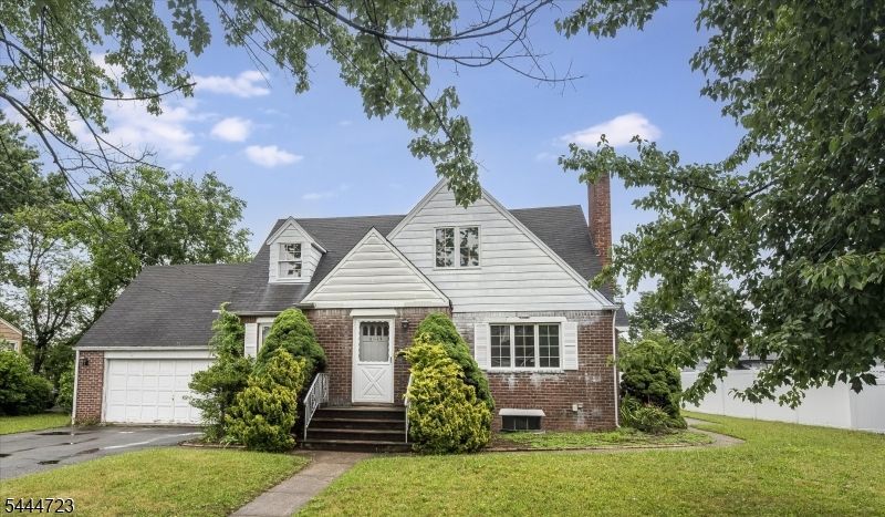 19 E Amsterdam Ave, Fair Lawn, NJ 07410 Main Photo