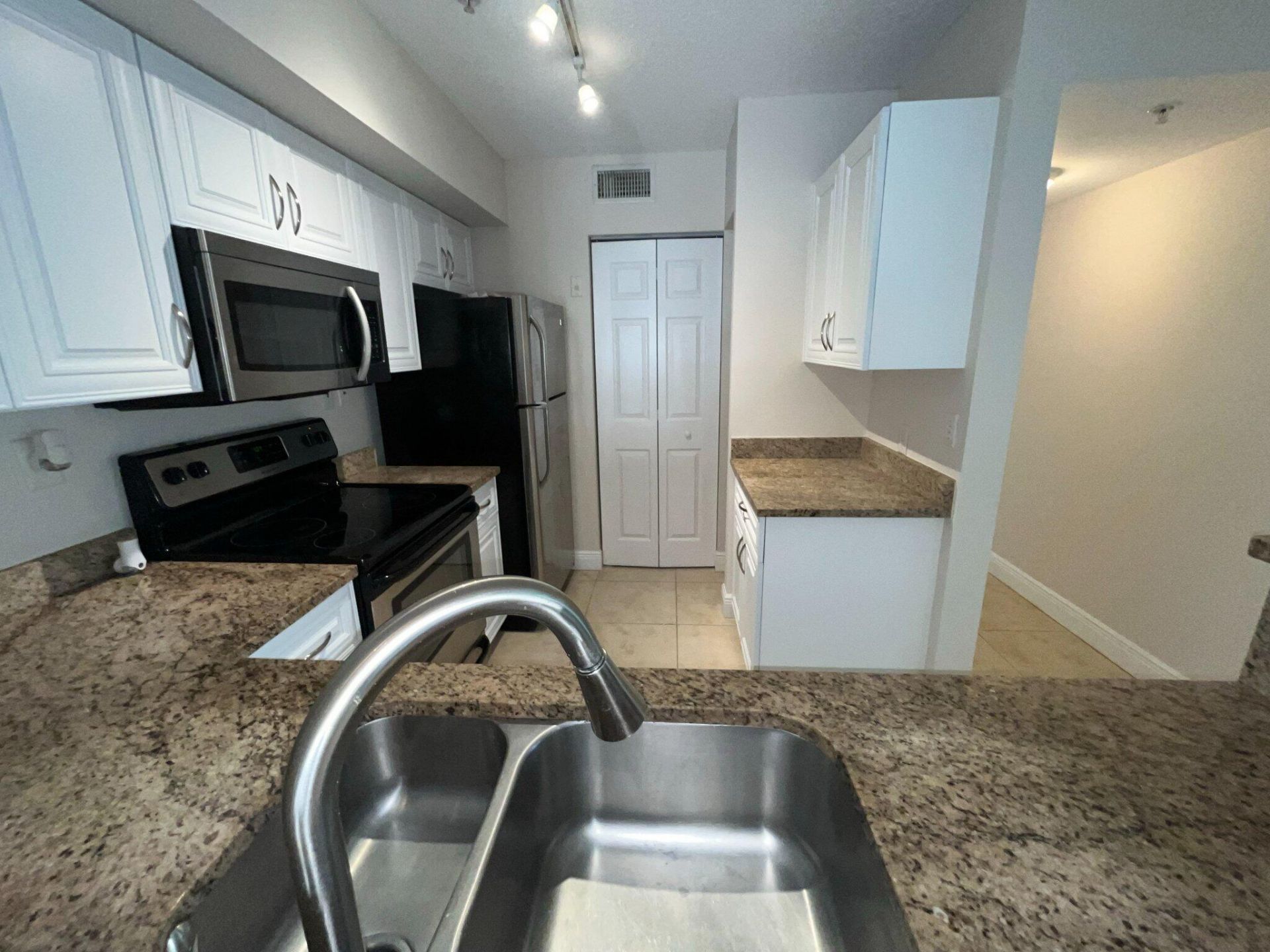7832 Sonoma Springs Circle, Unit 201, Lake Worth, FL 33463 Photo