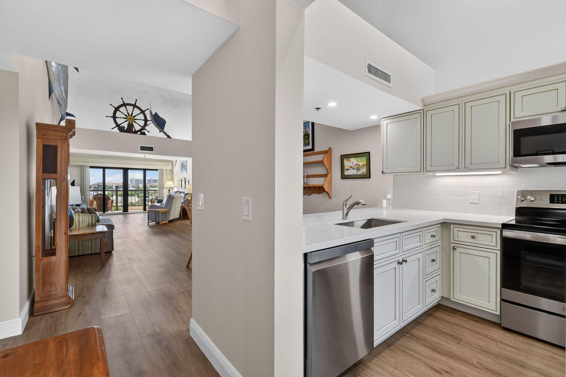 201 Ocean Bluffs Boulevard, Unit 5010, Jupiter, FL 33477 Photo