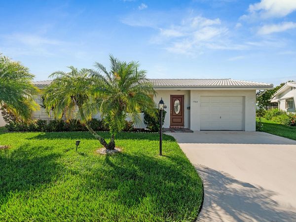 1702 SW 14th Avenue, Boynton Beach, FL 33426