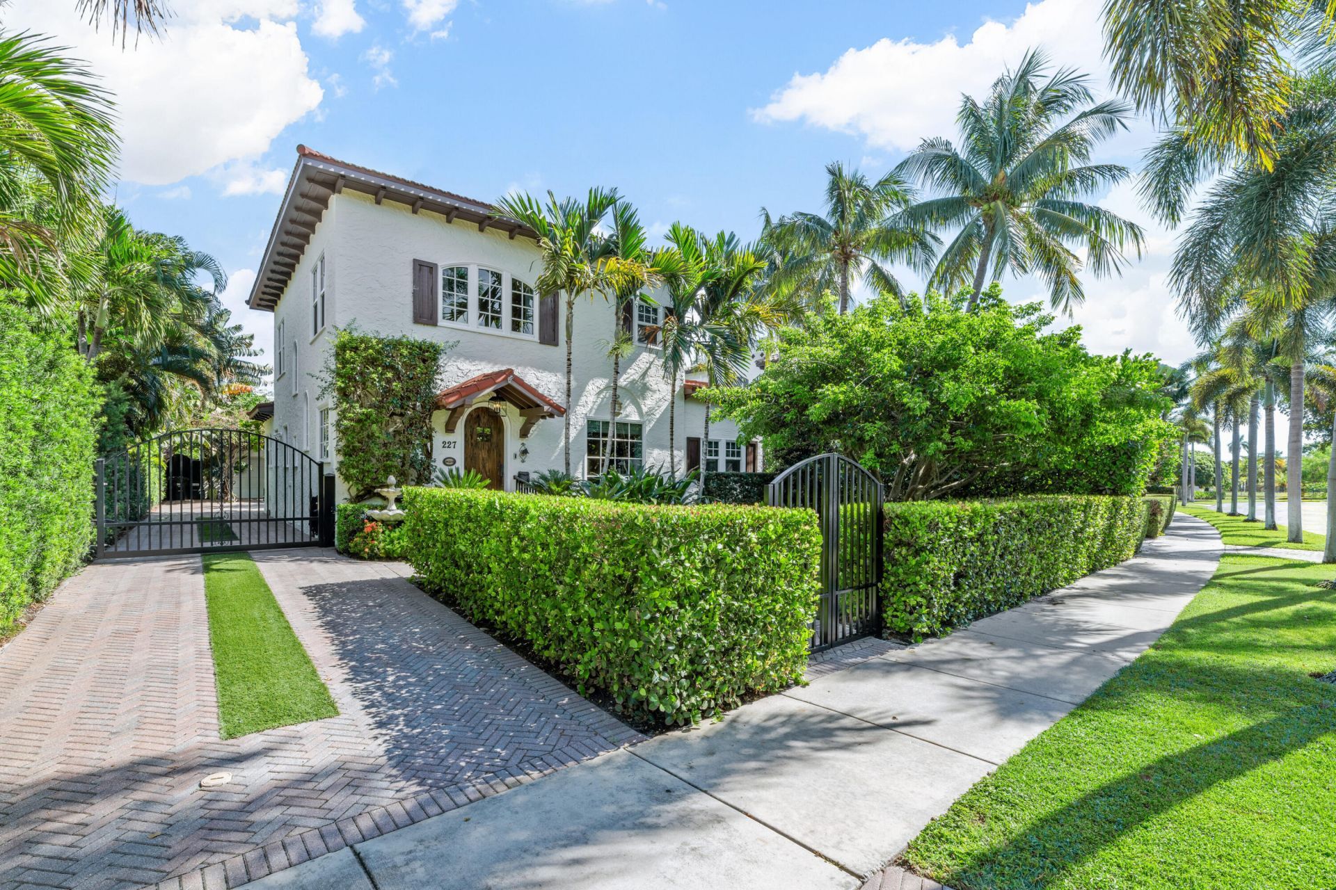 227 Marlborough Road, West Palm Beach, FL 33405 Photo