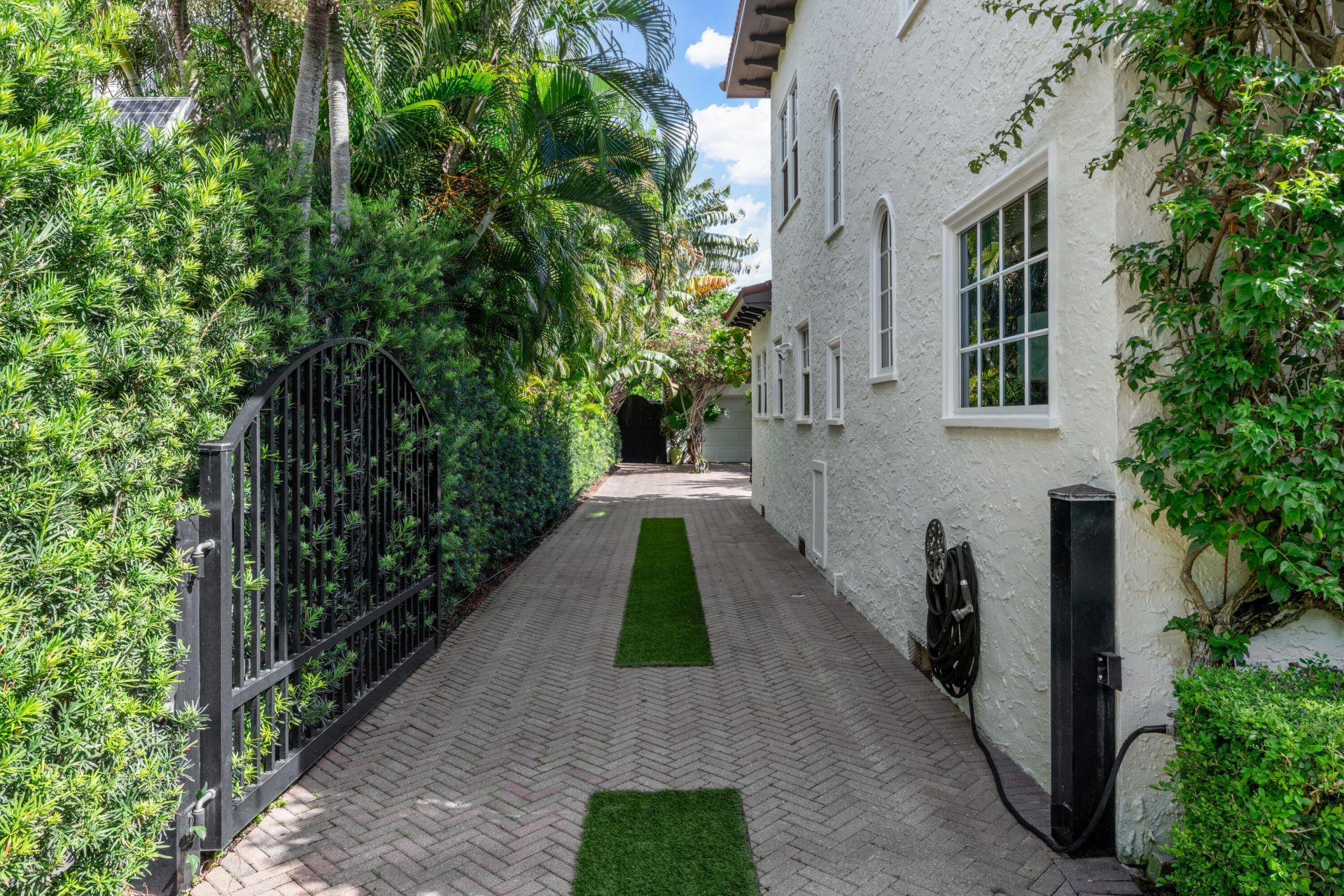 227 Marlborough Road, West Palm Beach, FL 33405 Photo