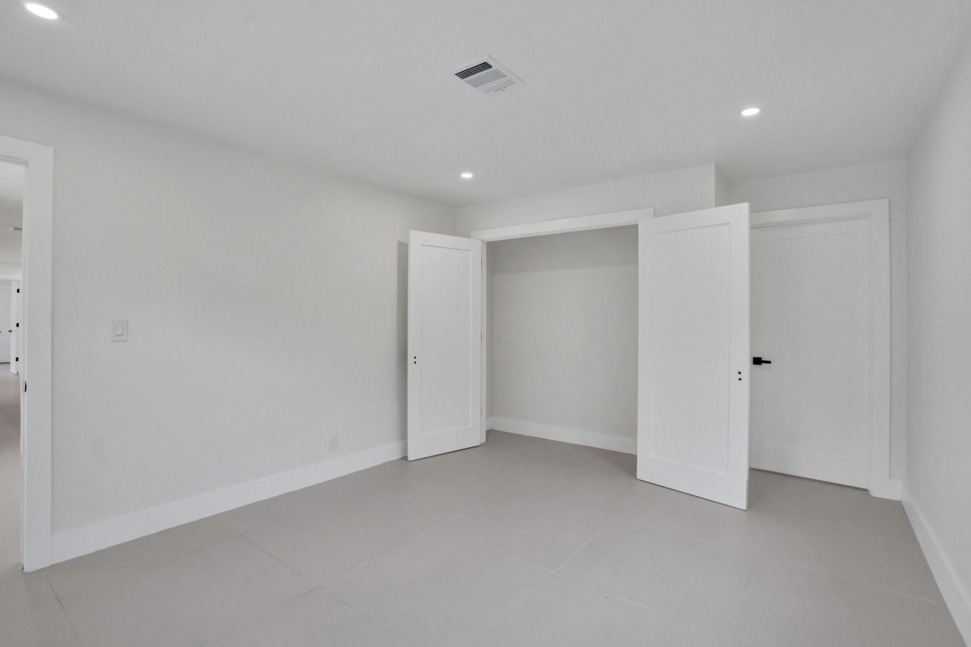 5561 NE 26th Avenue, Fort Lauderdale, FL 33308 Photo