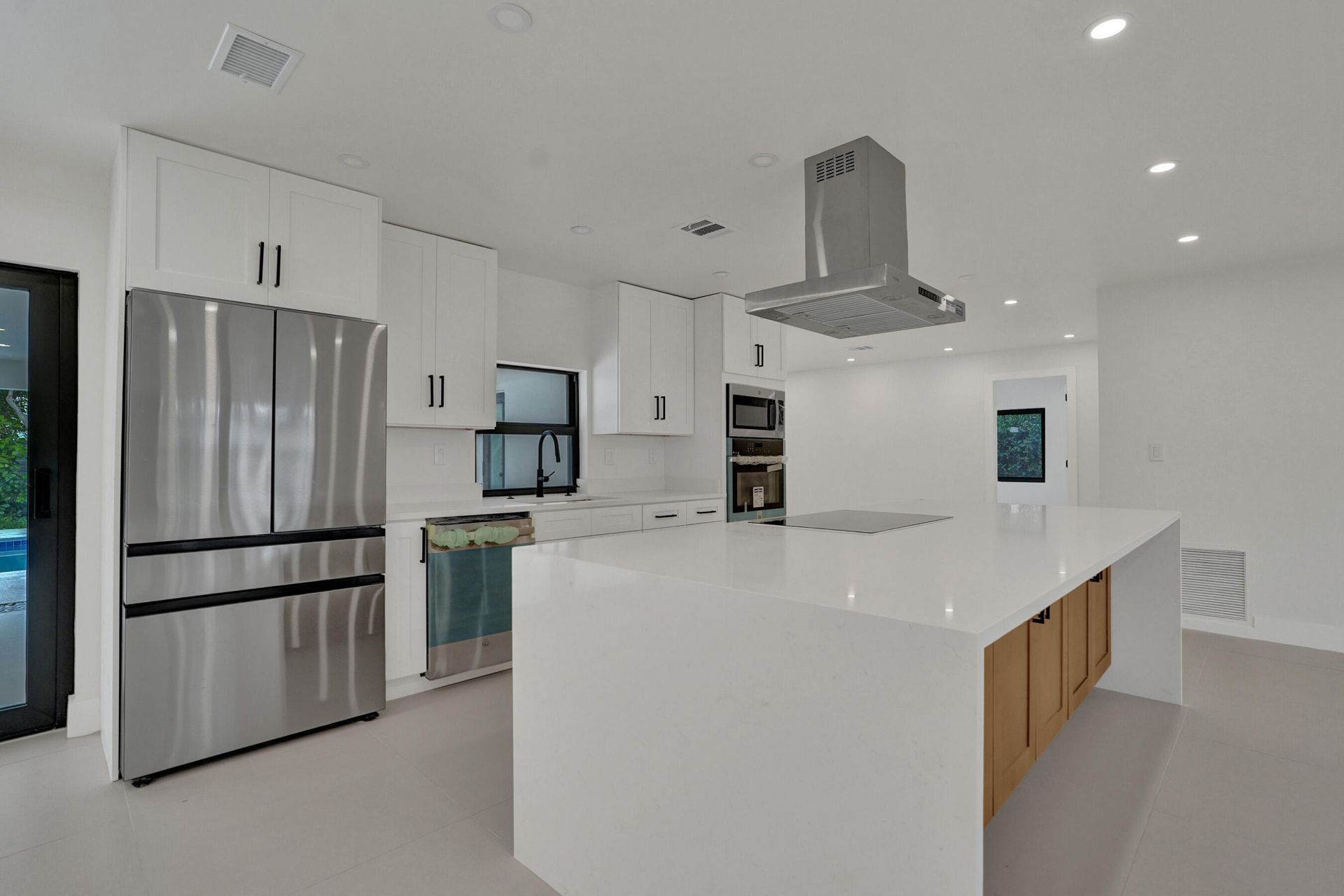 5561 NE 26th Avenue, Fort Lauderdale, FL 33308 Photo