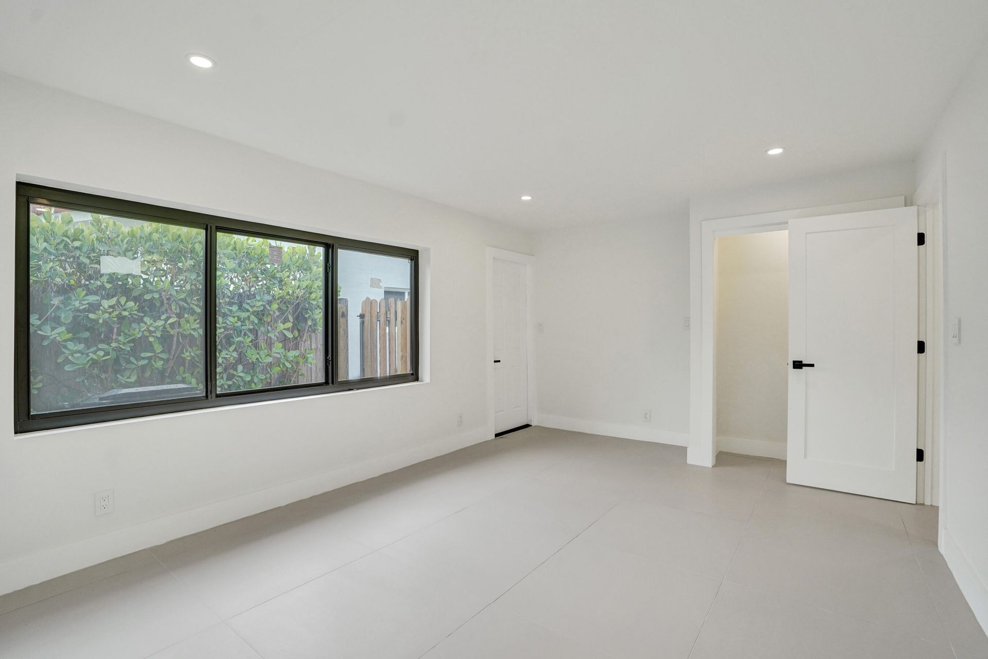 5561 NE 26th Avenue, Fort Lauderdale, FL 33308 Photo