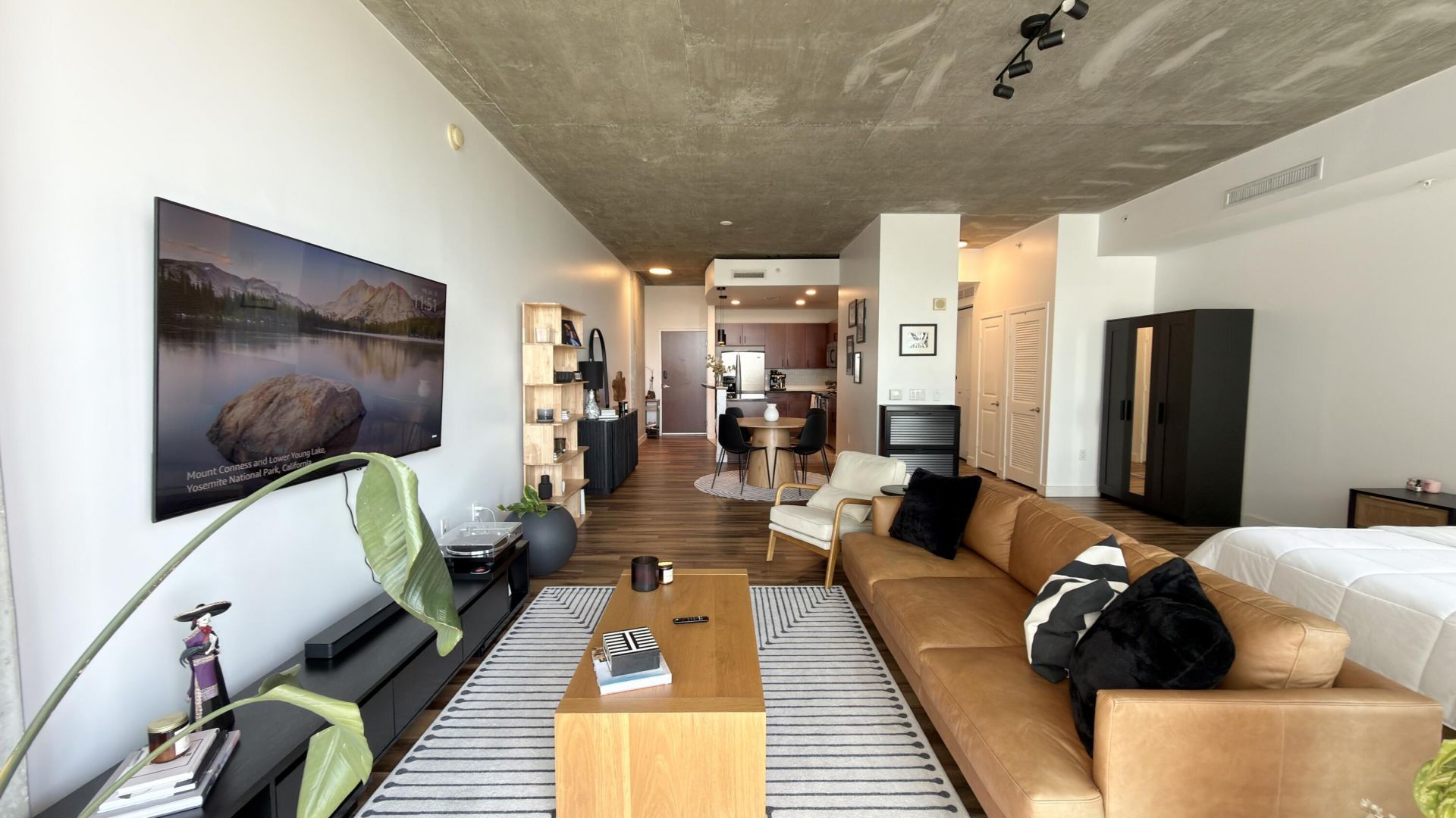 300 S Australian Avenue, Unit 703, West Palm Beach, FL 33401 Photo