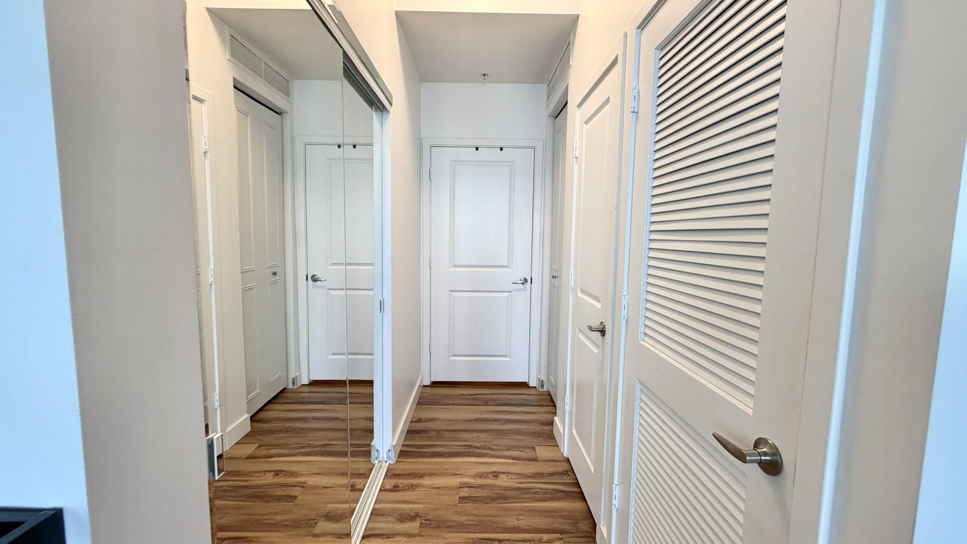300 S Australian Avenue, Unit 703, West Palm Beach, FL 33401 Photo