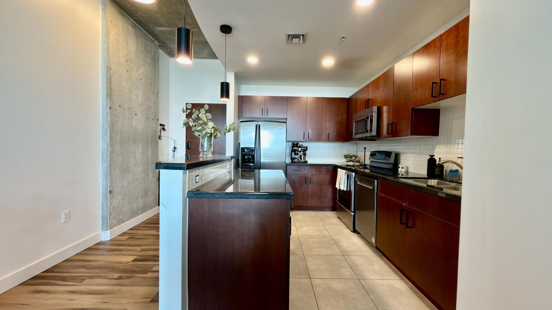 300 S Australian Avenue, Unit 703, West Palm Beach, FL 33401 Photo