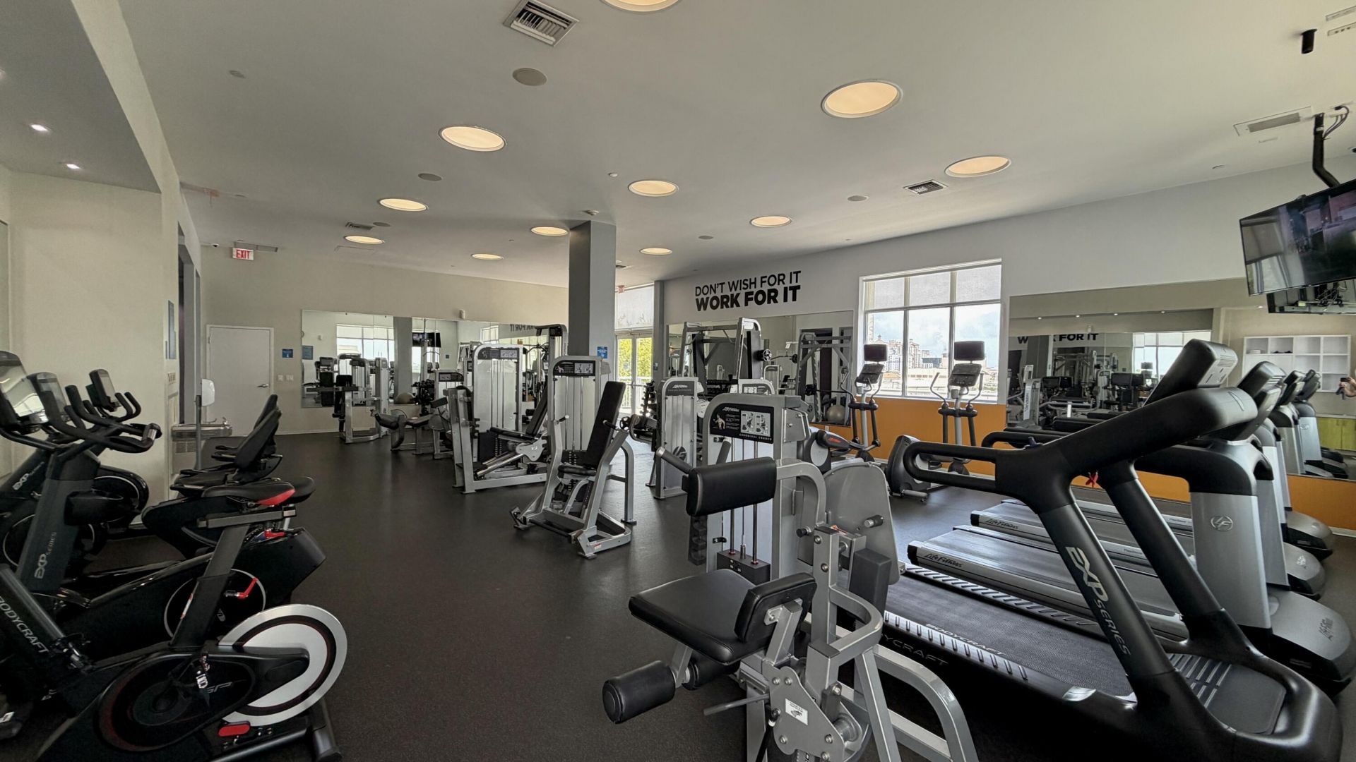 300 S Australian Avenue, Unit 703, West Palm Beach, FL 33401 Photo