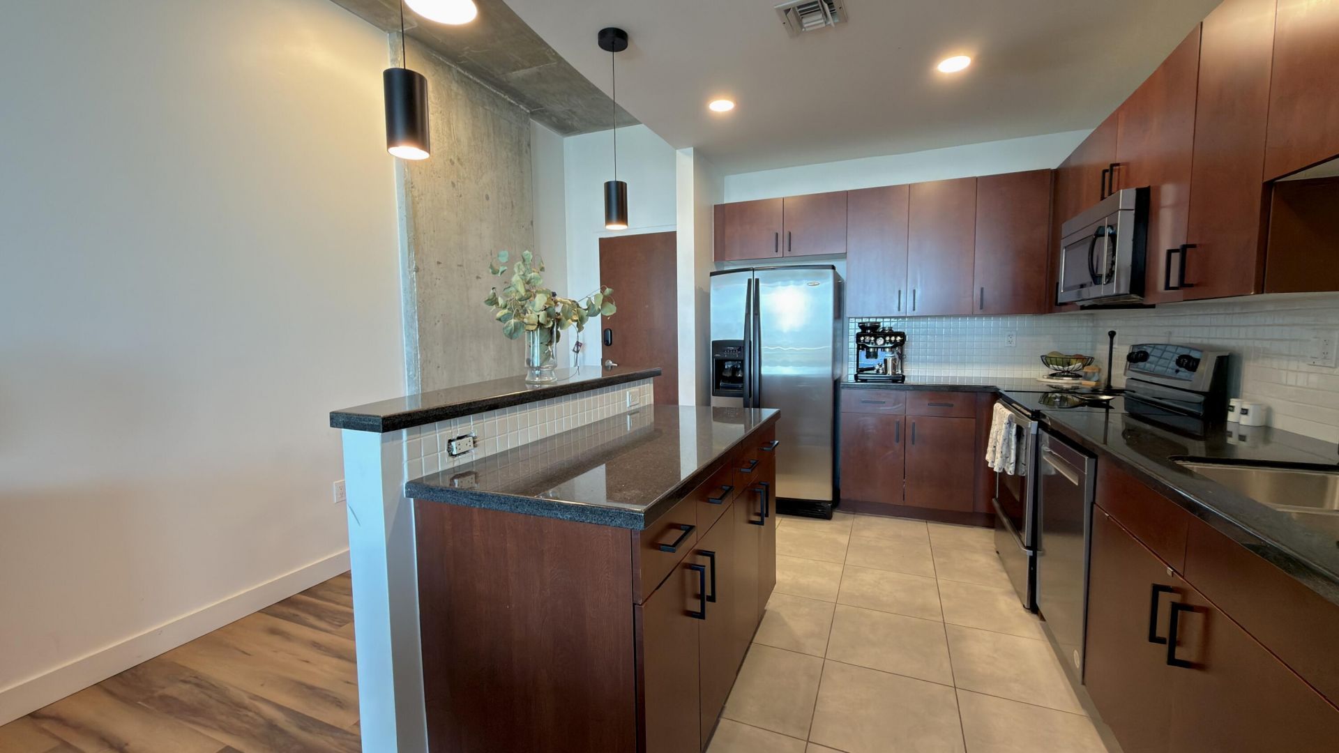 300 S Australian Avenue, Unit 703, West Palm Beach, FL 33401 Photo