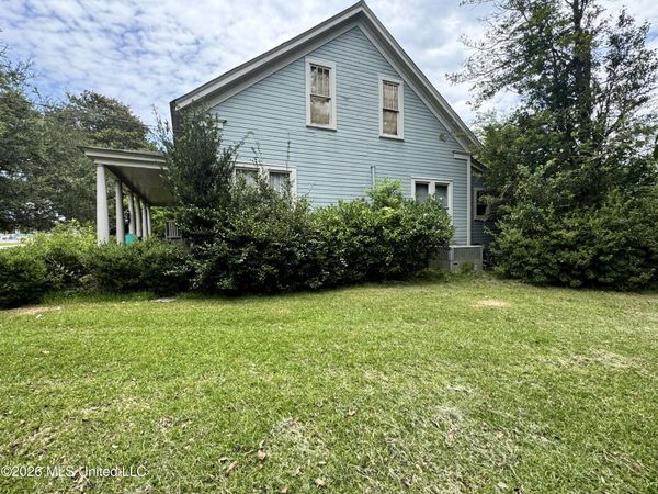 81 Mississippi 587 , Foxworth, MS 39483