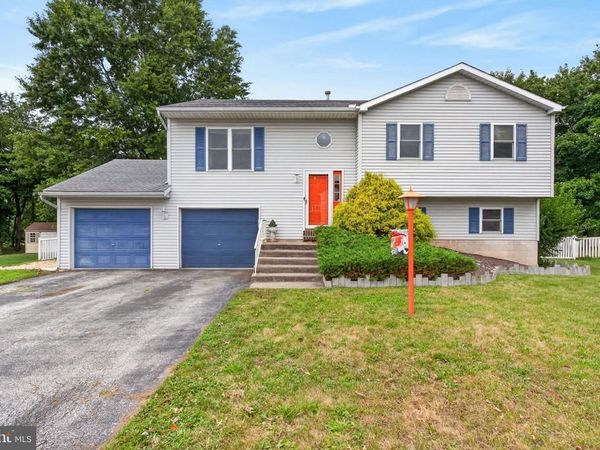 146 WINSTON DRIVE, YORK, PA 17408