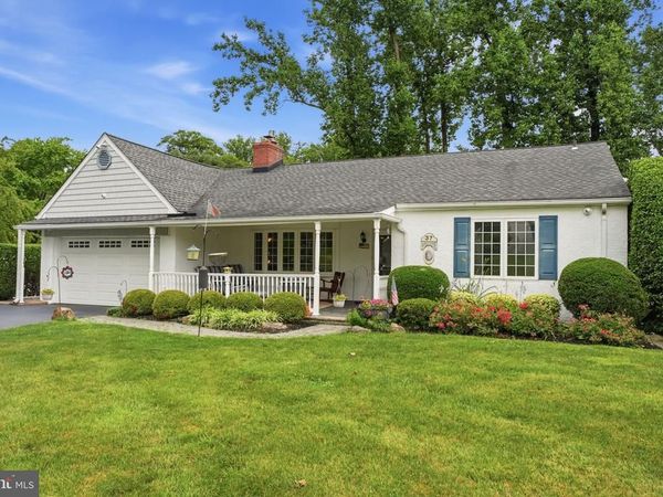37 BROOKSIDE DRIVE , FEASTERVILLE TREVOSE, PA 19053