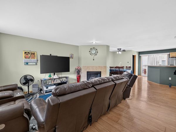 707 Cricket Lane, Unit 5, Middleton, WI 53562