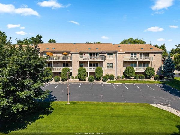 1600 RUSTIC OAKS COURT, Unit 23, Green Bay, WI 54301
