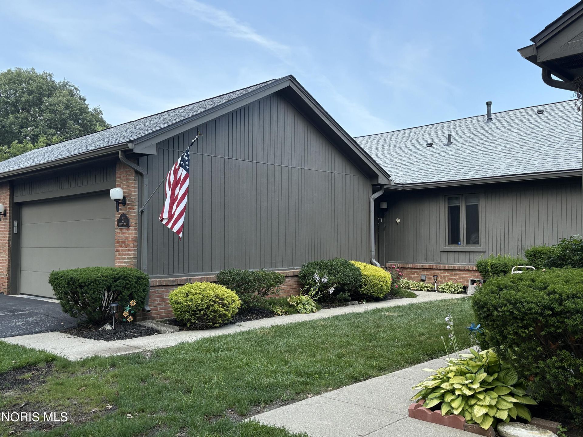 23 Exeter Road , Perrysburg, OH 43551 Main Photo