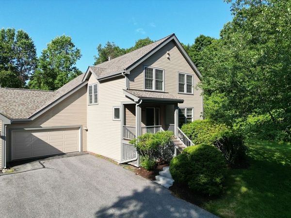 25 Livermore Ln, Unit 25, Weston, MA 02493