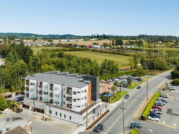 7098 Wallace Dr, Unit #203, Central Saanich, BC V8M 1G9
