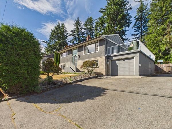 3624 Uplands Dr , Nanaimo, BC V9T 2T7